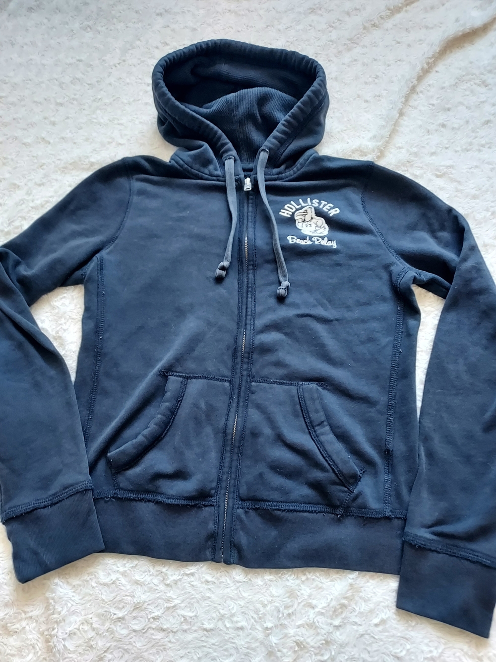 Hollister Medium Cozy Navy Blue Zip-Up Hoodie with Chest Logo Fall Relaxed Beach